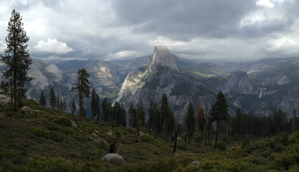 Yosemite-HalfDome-Panorama-YExplore-DeGrazio-MAY2015